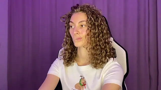 lady curls online show from December 2024 10:41:02 PM