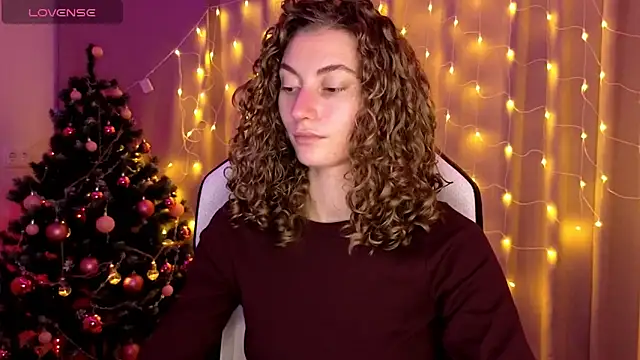 lady curls online show from December 2024 11:07:02 PM