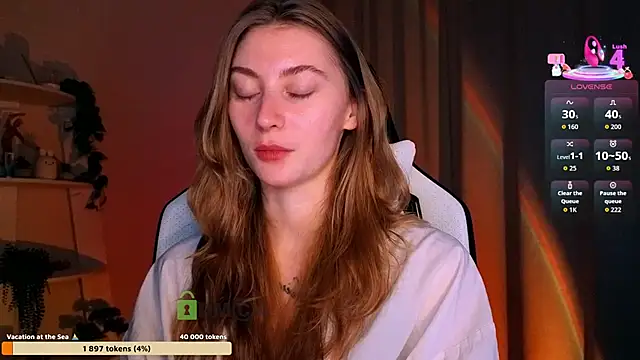 lady curls online show from April 2026 09:09:02 PM