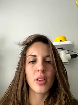 AmiLavs online show from November 2025 09:42:02 AM