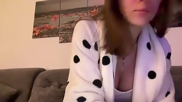 EmilyWi  online show from October 2025 05:04:02 PM