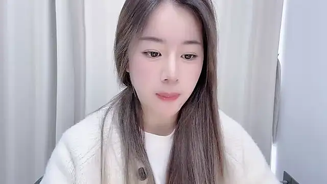 chloe-01 online show from December 2024 05:07:02 AM