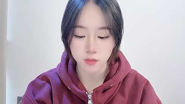 chloe-01 online show from November 2025 03:28:01 AM