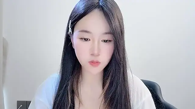 chloe-01 online show from December 2025 03:25:01 AM