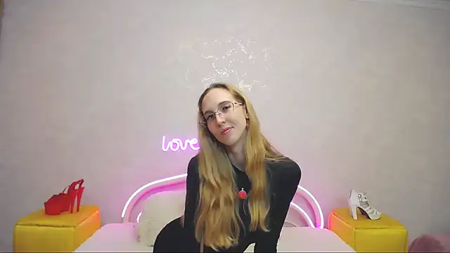 KlaryBrait online show from January 2025 05:38:02 PM