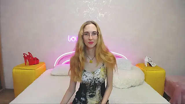 KlaryBrait online show from January 2025 04:30:02 PM