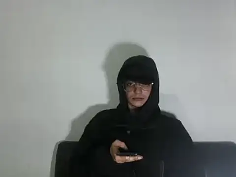 Snapshot of creamyadvisor01 chatting on January 2025 11:48:01 AM creamyadvisor01 online show from January 2025 11:48:01 AM