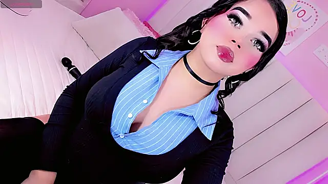 OSMARIEL SWEETT online show from June 2026 02:30:01 PM