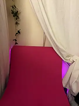 MOMALANA online show from February 2025 07:02:01 PM