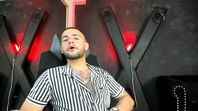 MaximusDick1  online show from September 2025 03:54:01 AM