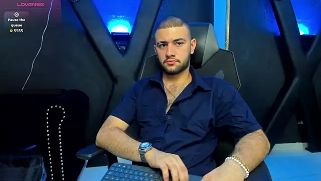 MaximusDick1  online show from October 2025 03:12:02 AM