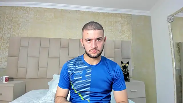 MaximusDick1  online show from October 2025 03:40:01 AM