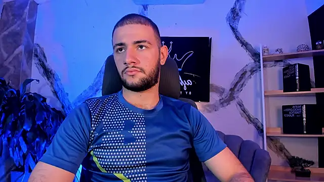 MaximusDick1  online show from March 2026 12:22:01 PM