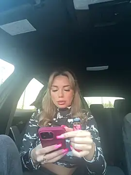 Gabriella Hot  online show from November 2025 02:00:01 AM