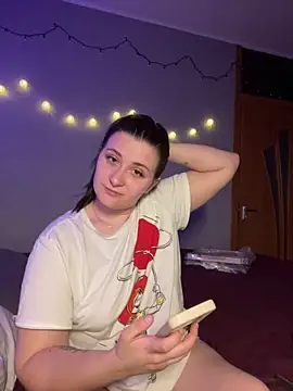 Jadelli online show from March 2025 09:32:02 PM