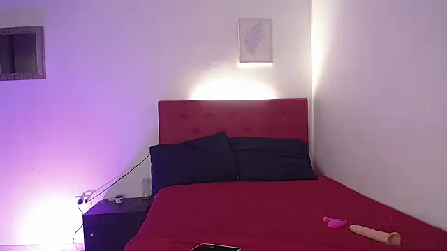 issa kitty online show from January 2025 09:09:01 PM