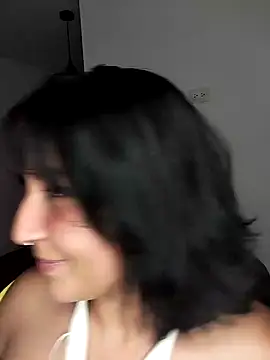 Pauilina online show from December 2024 11:21:01 PM