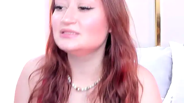 SalommeFlores online show from October 2025 07:33:02 PM