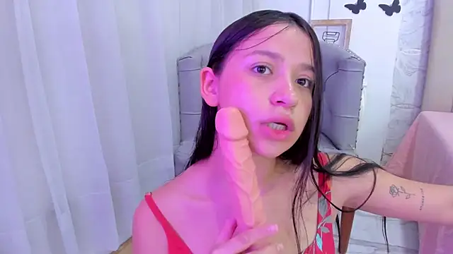 Foxy200   online show from January 2025 11:50:01 PM