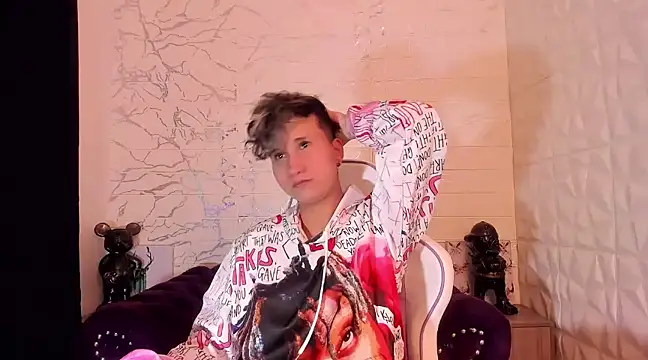 Im Milan Rs online show from March 2025 06:54:02 AM