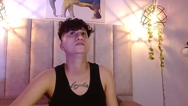 Im Milan Rs online show from October 2025 04:00:02 AM