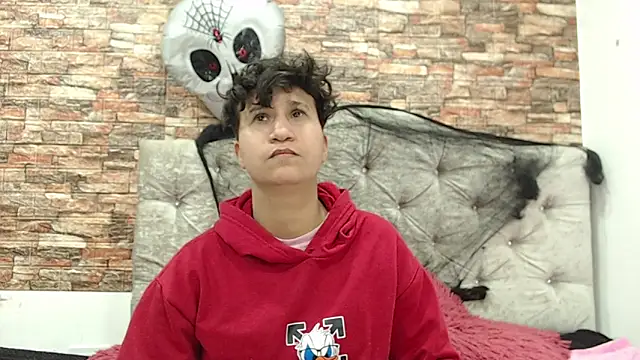 Im Milan Rs online show from October 2025 03:25:01 AM