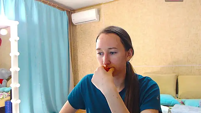 --Model--2 online show from March 2025 10:04:02 PM