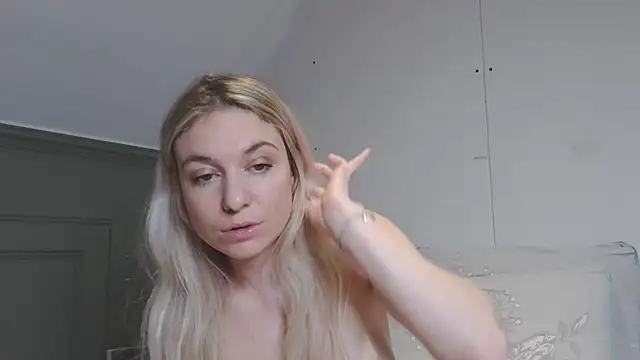 carlaaa online show from January 2025 12:22:01 AM