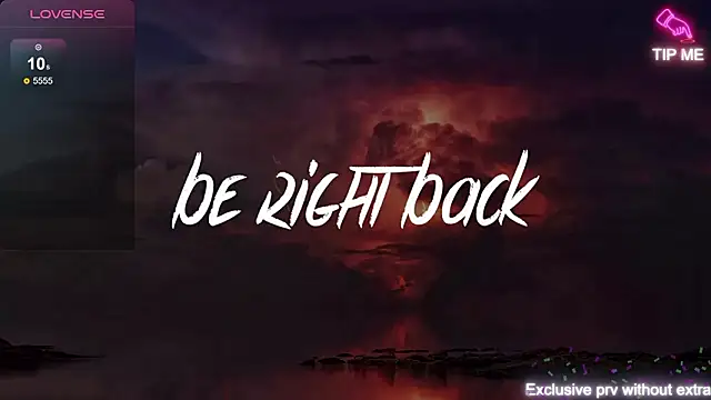 Snapshot of KellyCrystall chatting on January 2026 08:08:01 AM KellyCrystall online show from January 2026 08:08:01 AM