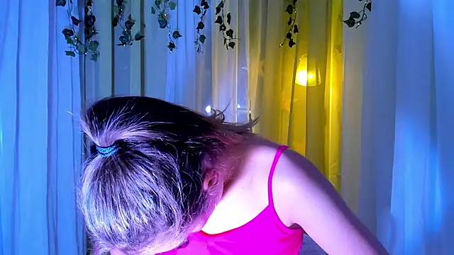 Lioneass online show from December 2024 05:33:02 PM