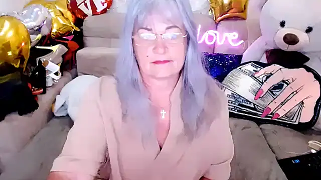 Snapshot of SiberiabBerry chatting on June 2026 02:00:01 AM SiberiabBerry online show from June 2026 02:00:01 AM
