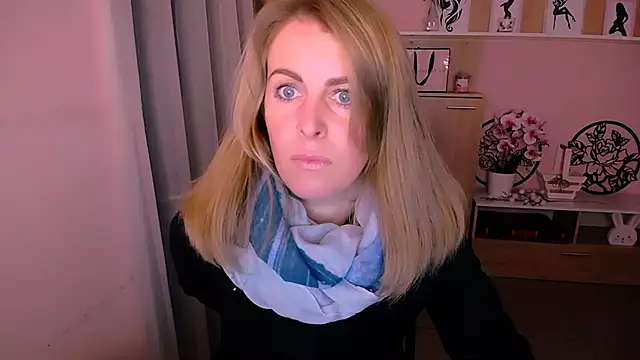 Hot Milady online show from December 2024 07:38:02 AM