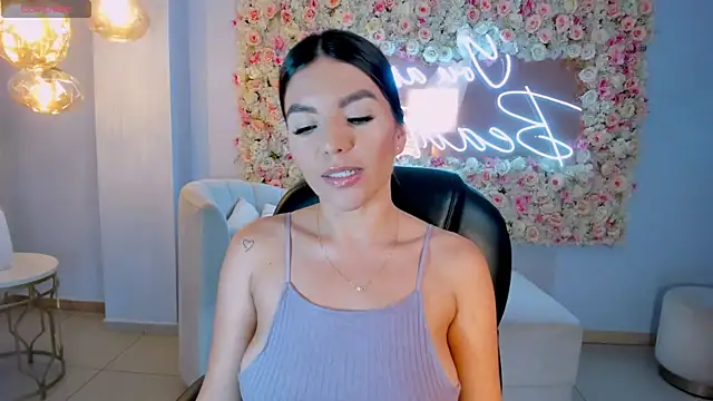 ValeriaRoldanX online show from February 2025 03:23:02 AM