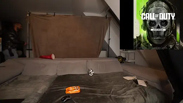 MacTroy online show from December 2024 05:31:01 PM