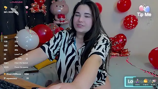 Lillianhot68 online show from February 2025 02:54:02 PM