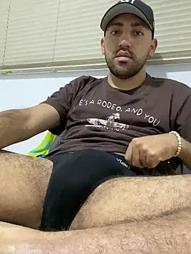 JuanZapata33 online show from December 2024 11:14:02 PM