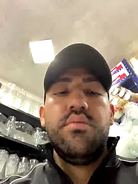 JuanZapata33 online show from December 2024 05:55:01 PM