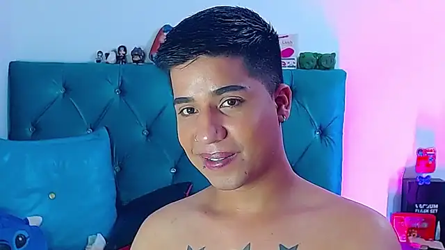 Snapshot of Randy_horny chatting on February 2025 07:31:01 AM Randy horny online show from February 2025 07:31:01 AM