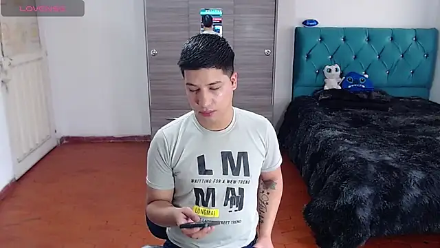 Snapshot of Randy_horny chatting on September 2025 05:07:02 PM Randy horny online show from September 2025 05:07:02 PM