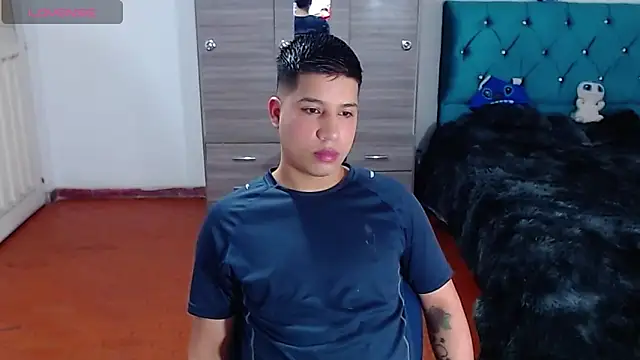 Snapshot of Randy_horny chatting on September 2025 03:50:01 PM Randy horny online show from September 2025 03:50:01 PM