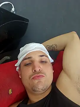 VibratedPoaching online show from November 2025 07:05:02 PM