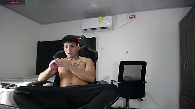 man dur07 online show from December 2024 10:34:02 PM