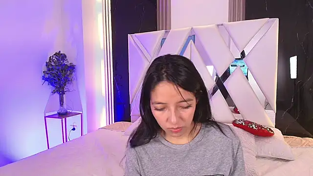 Valery wang online show from March 2025 12:00:01 PM