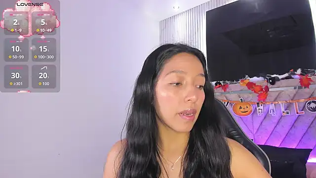 Valery wang online show from October 2025 11:55:01 AM