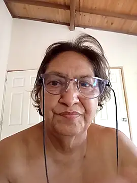 florecita69 online show from October 2025 03:25:02 PM