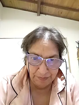 florecita69 online show from October 2025 03:30:01 AM