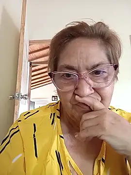 florecita69 online show from January 2026 03:50:01 PM