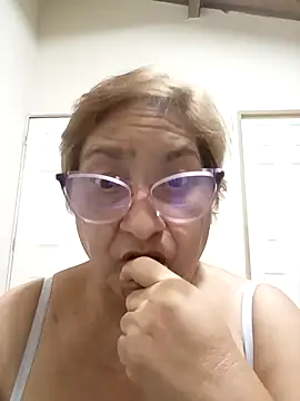 florecita69 online show from January 2026 02:15:01 AM