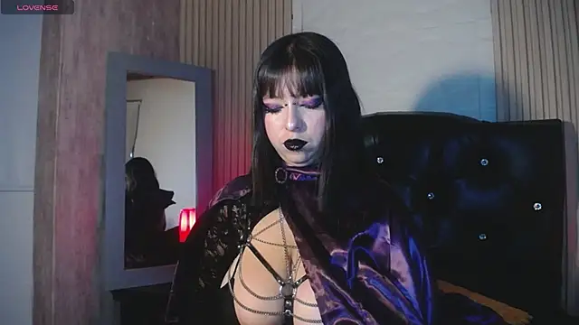 kittyhouse hs online show from December 2024 10:32:02 PM