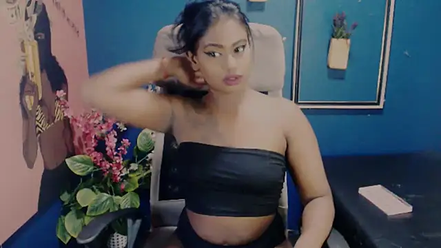 Snapshot of Littleindianmilf chatting on September 2025 09:31:02 AM Littleindianmilf online show from September 2025 09:31:02 AM